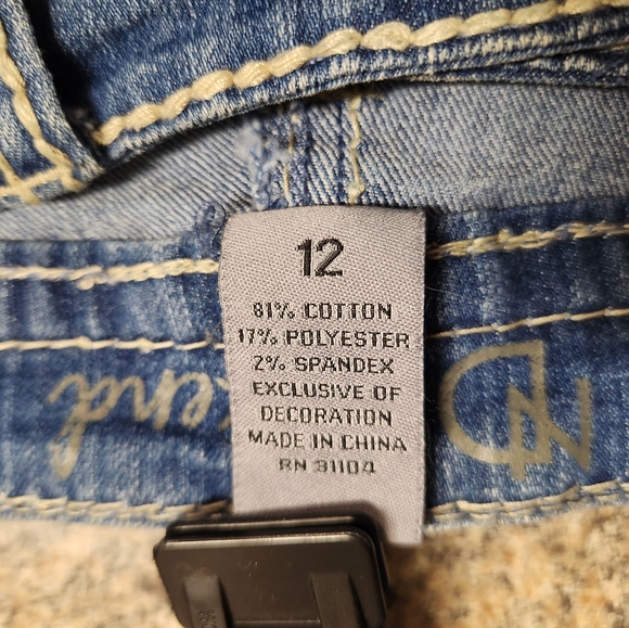 New Direction Weekend Light Blue Wash Crops Size 12 - Picture 6 of 7